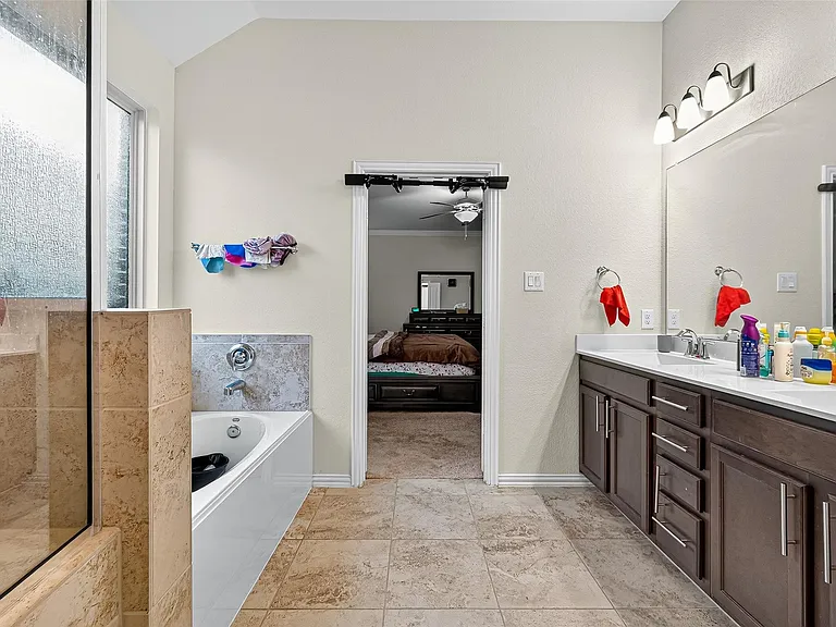 10519 Forfar Ln — Photo 42