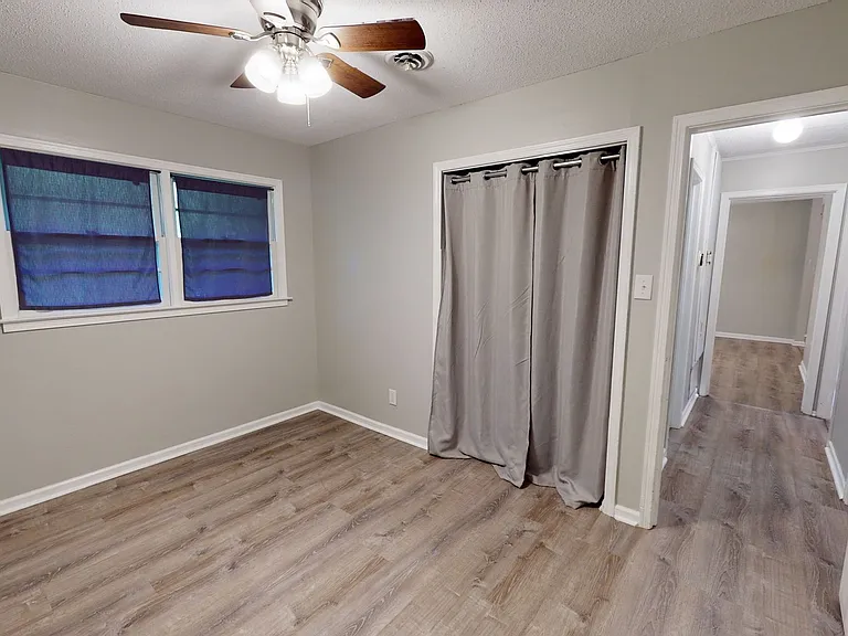 109 Sara Ln — Photo 16