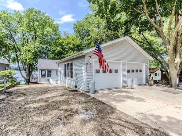 10295 237th Ave, Spirit Lake, IA 51360