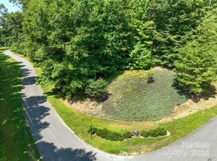 2409 Ginseng Ln, Lenoir, NC 28645