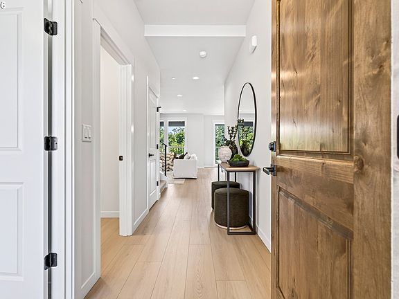 4th image of 508 W 19th St