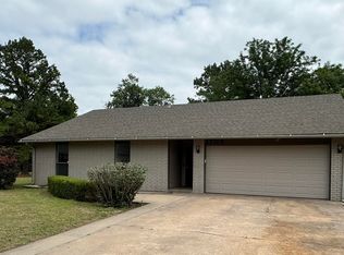 1705 Buckboard Ln, Enid, OK 73703