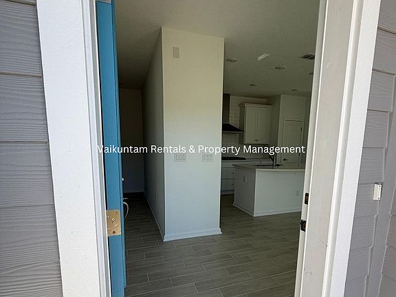 4th image of 569 Cherry Elm Dr #1