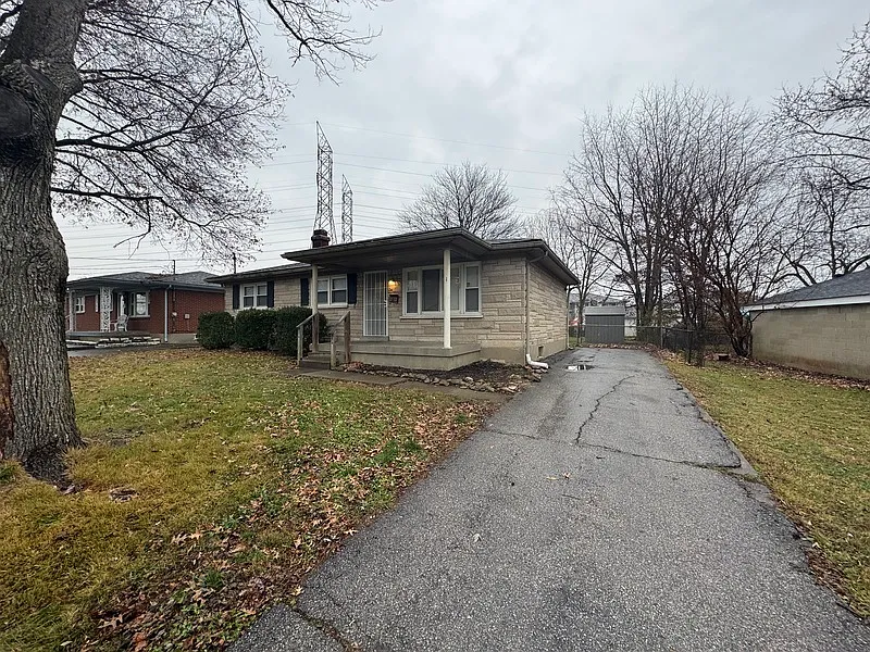 3 bed, 2.0 bath, $1,499 — Photo 2