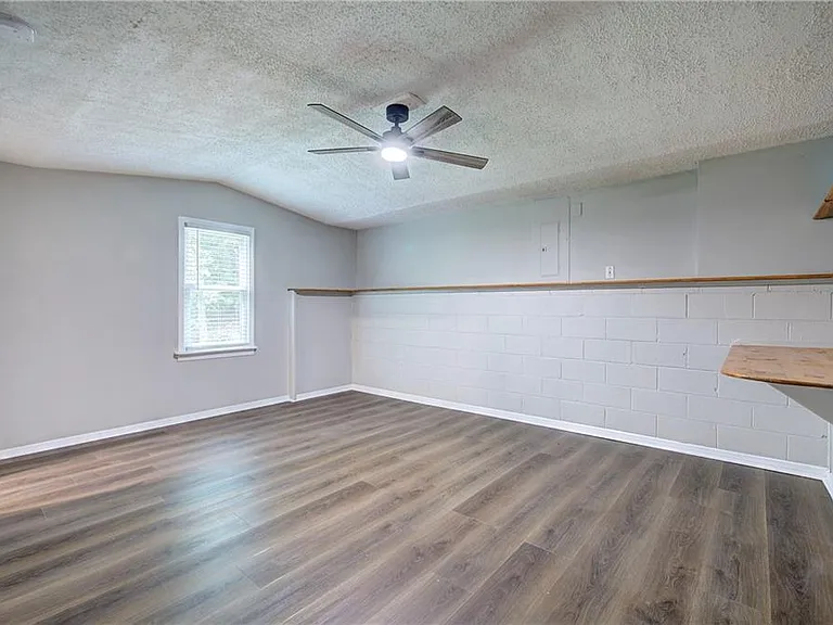 23 Vintage Ct SW — Photo 41