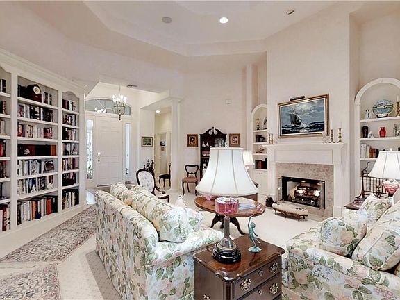 4th image of 4795 Saint James Ave
