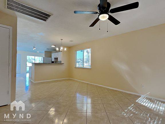 4th image of 19519 Richland Springs Dr