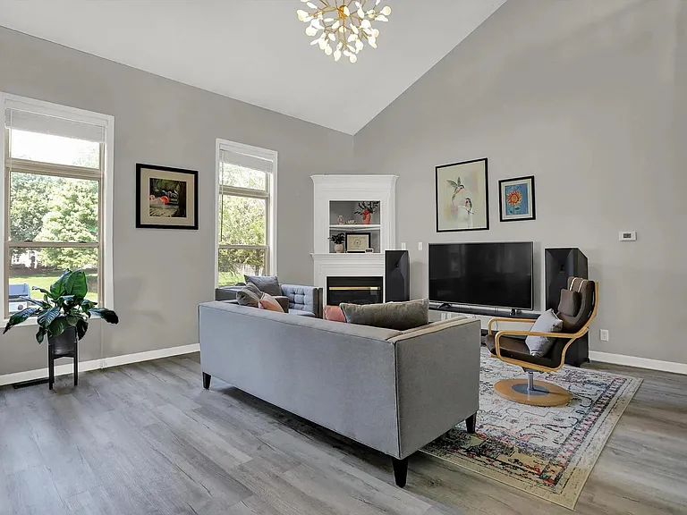 5398 Baltimore Ct — Photo 5