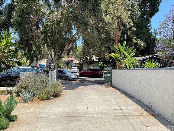 3rd image of 1855 N Avenue 52