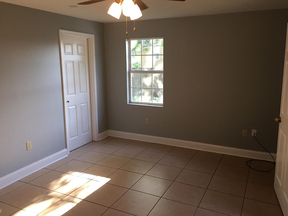 2nd image of 5726 Vermillion Blvd