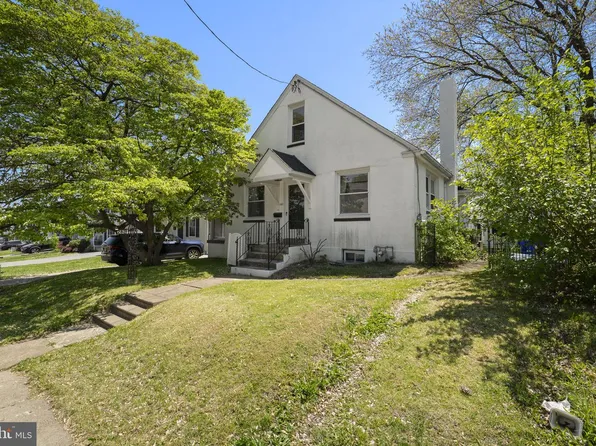 282 Davis Ave, Clifton Heights, PA 19018