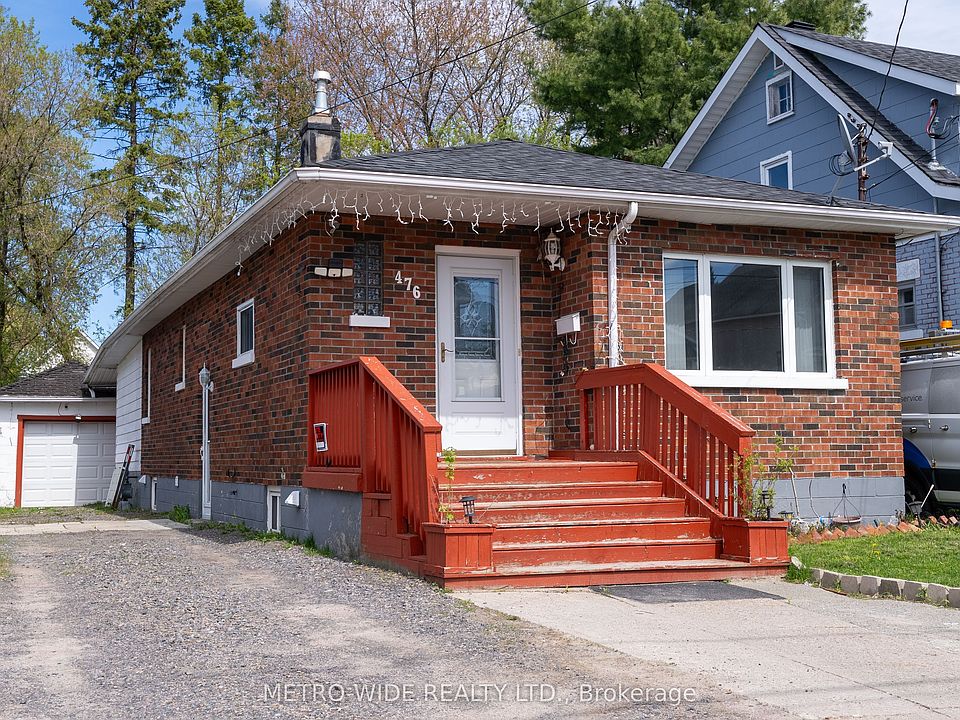 1st image of 476 1st Ave E