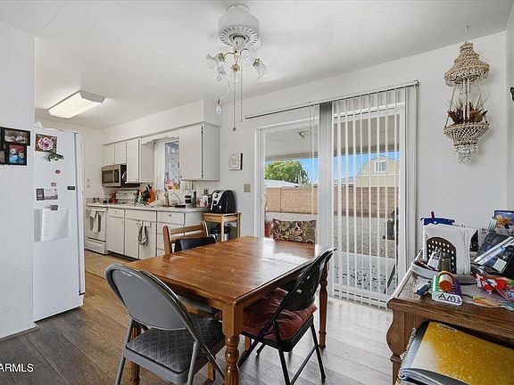 5th image of 302 N 61ST Way