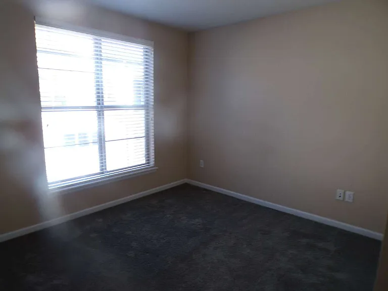 7027 W Virginia Ave — Photo 20