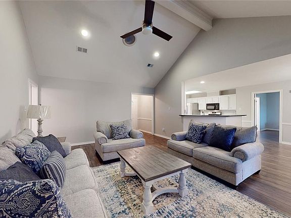 2nd image of 2908 Durango Ct