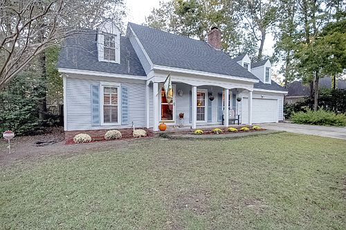 1st image of 101 Essex Dr