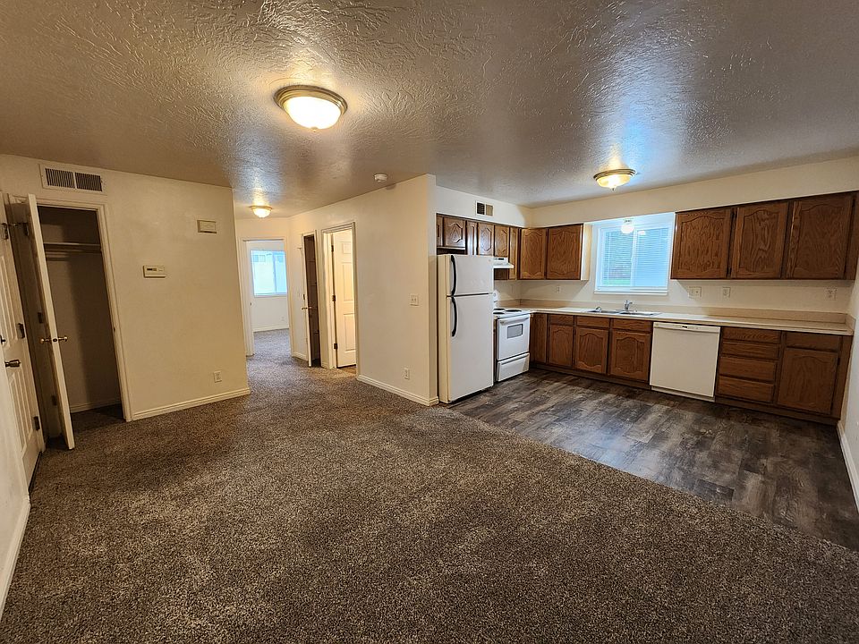 Center St 103 - 3_10202025