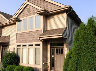 83 Sanctuary Dr, Valparaiso, IN 46385