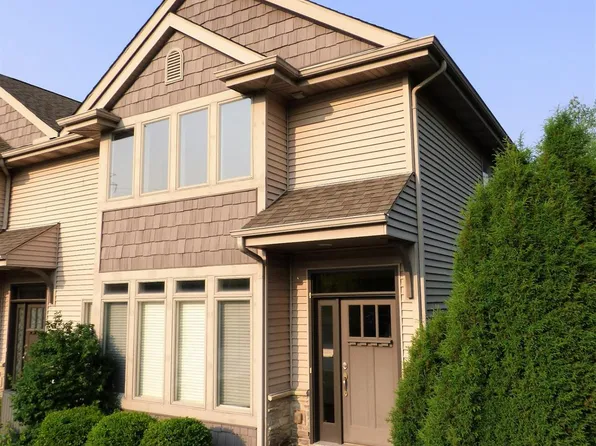 83 Sanctuary Dr, Valparaiso, IN 46385