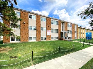 10985 84th St NW, Edmonton, AB T5H 1M5