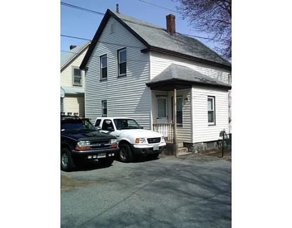 Building Photo - 102 Jewett St