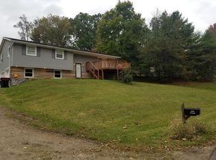 2970 Woodland Dr, Zanesville, OH 43701