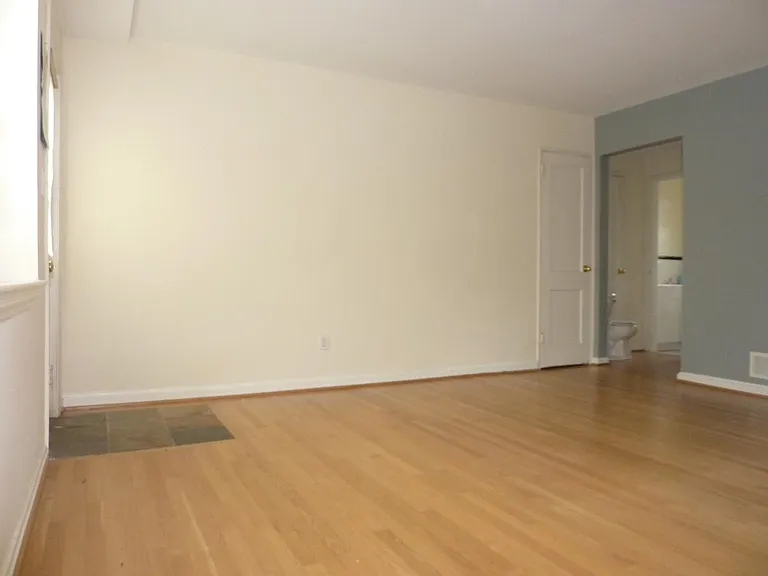 1412 S Carolina Ave SE — Photo 6
