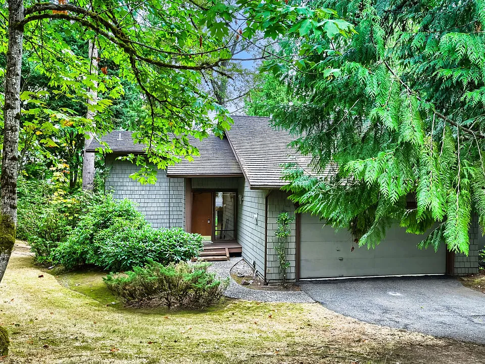 6640 159th Ave NE