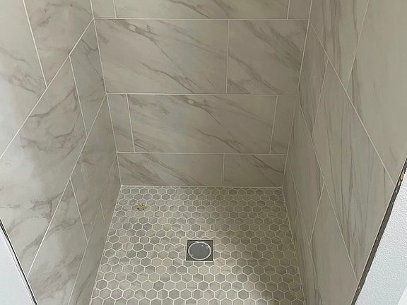 Shared bathroom shower