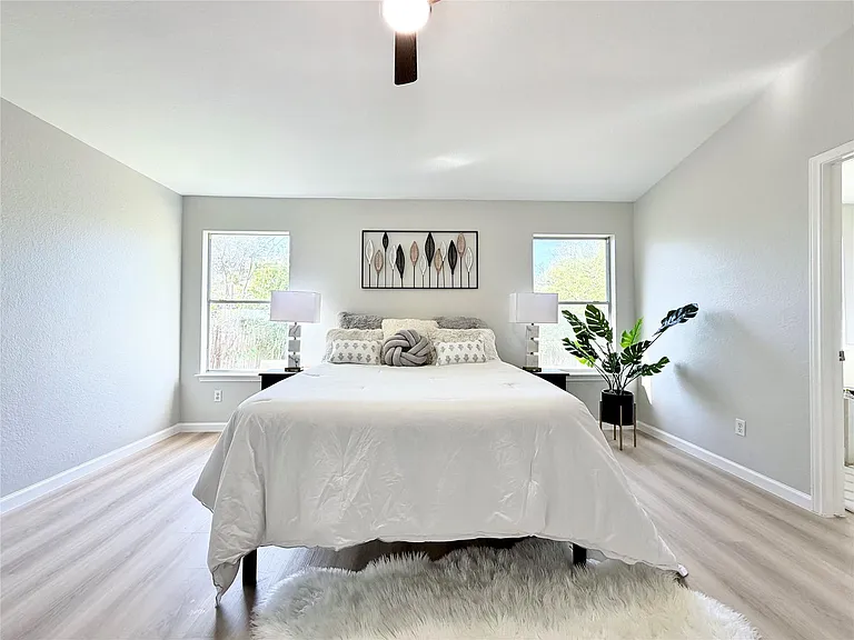 2417 Hallie Ln — Photo 28
