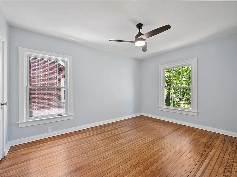 4513 S 6th St — Photo 30