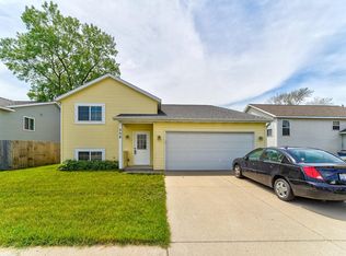 558 Homestead Ave, Holland, MI 49423