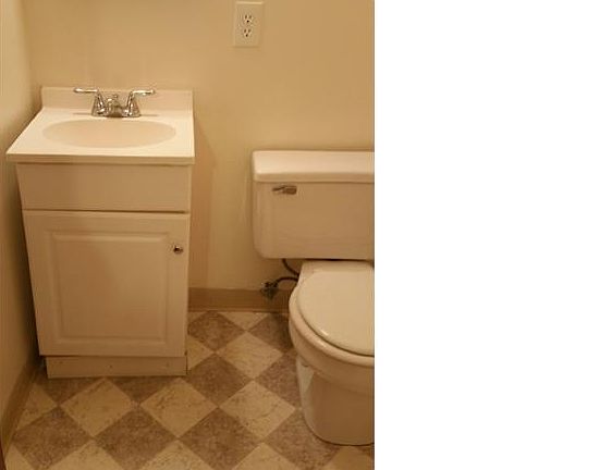 2nd image of 210 Nob Hill Ter APT 3