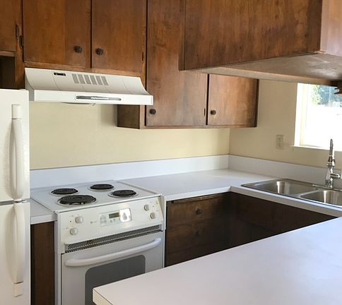 Kitchen with lots of storage