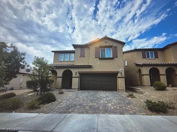 2nd image of 2409 W Gilmore Ave