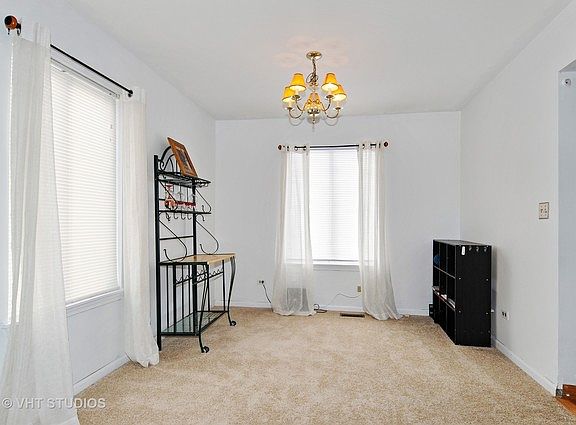 4th image of 1243 Lakewood Cir