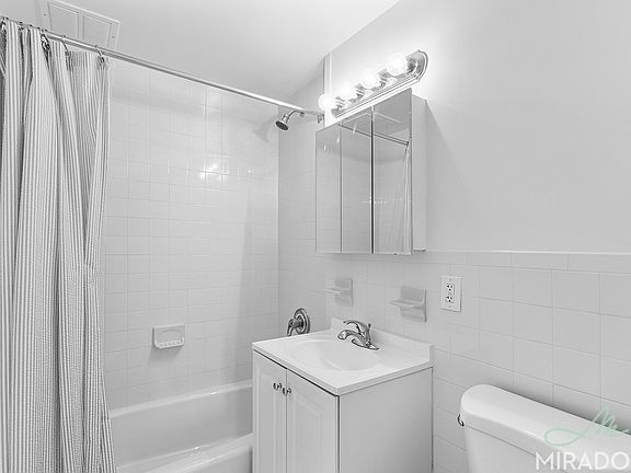 4th image of 200 E 81st St APT 5B