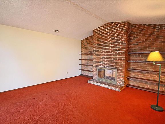 2nd image of 9140 Desmond Dr