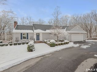 16 Coult Lane, Old Lyme, CT 06371