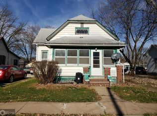 111 E Walnut St, Eldon, IA 52554