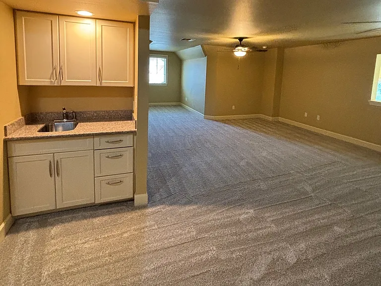 Renaissance Pointe Parkland Heights — Photo 46
