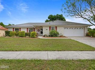 1001 Shangri La Dr, Seffner, FL 33584