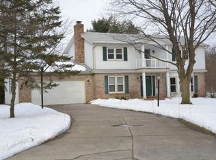 17635 Woodthrush Ln, South Bend, IN 46635