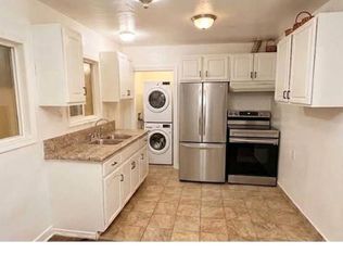 3521 3/4 10th Ave #3, Los Angeles, CA 90018