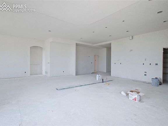 3rd image of 4631 Cedarmere Dr