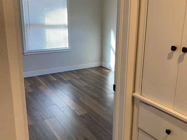 65 N Main St — Photo 5
