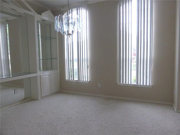 5th image of 5608 New Castle Dr