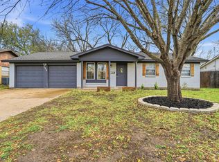 120 NW Suzanne Ter, Burleson, TX 76028