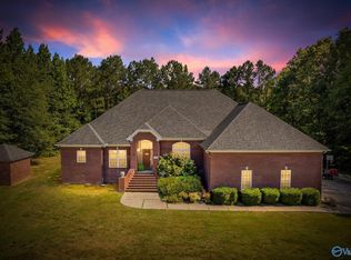 17732 Oakdale Rd, Athens, AL 35613