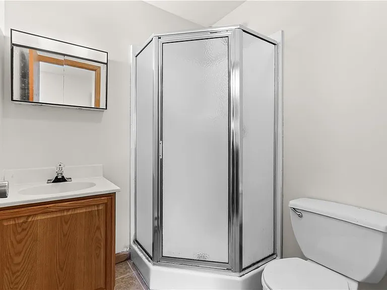 1229 Fern Dr — Photo 32